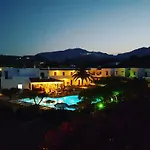 Astron Hotel 3*