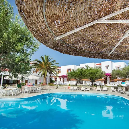 Astron Hotel 3*